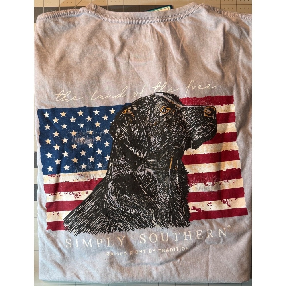 Simply Southern Mens Black Lab American Flag Graphic T-Shirt  Grey NWT.  XLarge
